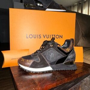 Louis Vuitton Sneakers